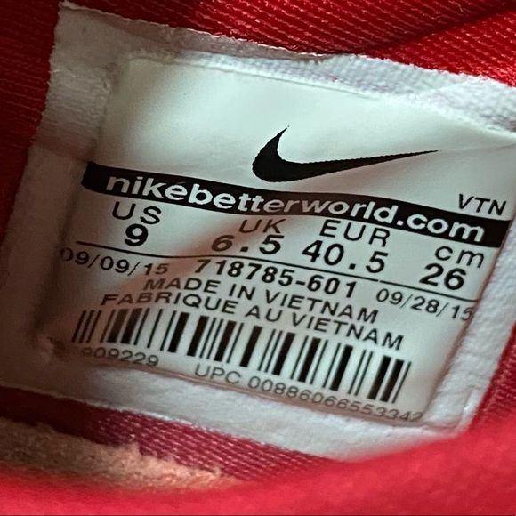 Nike Free TR Flyknit Red Sneakers Women Sz 9 - Picture 5 of 6